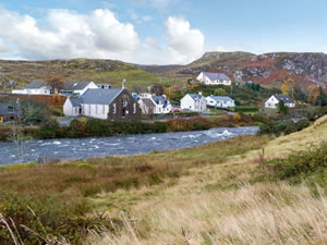 Self catering breaks at 5 Innes-Maree in Poolewe, Ross-shire