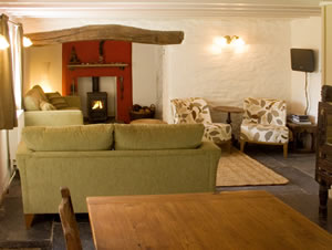 Self catering breaks at The Farmhouse in Crymych, Pembrokeshire