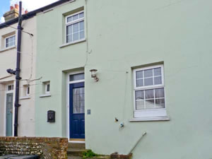 Self catering breaks at Coastguard Cottage in Normans Bay, East Sussex