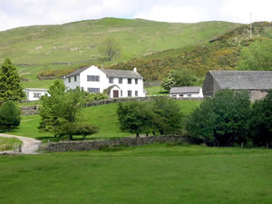 Self catering breaks at Ghyll Bank House in Staveley, Cumbria