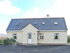 Self catering breaks at 1A Glynsk House in Carna, County Galway