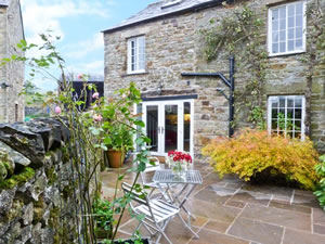 Self catering breaks at The Granary in Maulds Meaburn, Cumbria