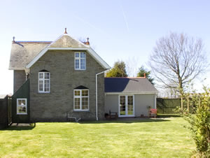 Self catering breaks at Gernos Lodge in Coed-Y-Bryn, Flintshire