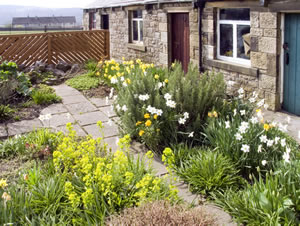 Self catering breaks at Pasture Cottage in Embsay, North Yorkshire