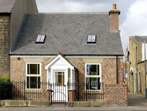 Self catering breaks at Dacre Cottage in Morpeth, Northumberland