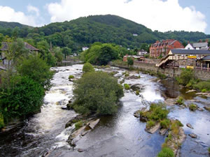 Self catering breaks at Ty Ifa in Llangollen, Denbighshire