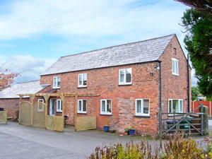 Self catering breaks at The Cottage in Tarvin, Cheshire