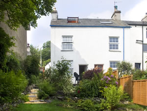 Self catering breaks at 1 Mount Pleasant Cottages in Greenodd, Cumbria