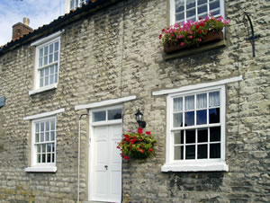 Self catering breaks at Black Swan Cottage in Pickering, North Yorkshire