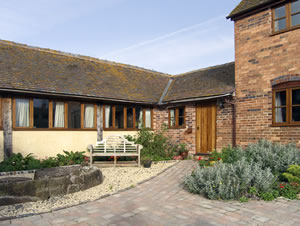 Self catering breaks at Croft Cottage in Whitton, Shropshire