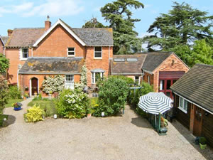 Self catering breaks at The Tack Room in Upton-upon-Severn, Worcestershire