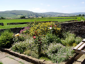 Self catering breaks at West Shaw Cote Cottage in Askrigg, North Yorkshire