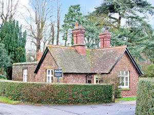 Self catering breaks at East Lodge in Meeson, Heart of England