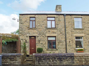 Self catering breaks at Rosskeen in Tideswell, Derbyshire