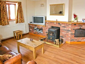 Self catering breaks at Vrongoch Cottage in Llanbister, Powys