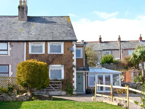 Self catering breaks at Holme Cottage in Llandudno, Conwy