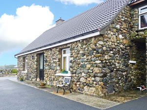 Self catering breaks at Gleann Beag in Oughterard, County Galway