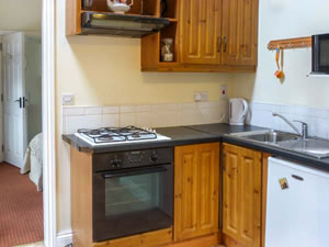 Self catering breaks at Mollies Cottage in Rosscarbery, County Cork