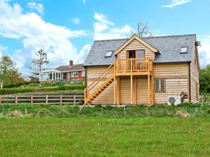 Self catering breaks at Rhiastyn Barn in Hyssington, Powys