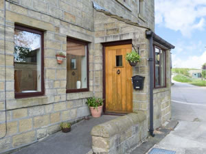 Self catering breaks at Stable Cottage in Haworth, West Yorkshire