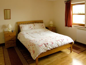 Self catering breaks at Bwthyn Clyd in Llanddaniel Fab, Isle of Anglesey