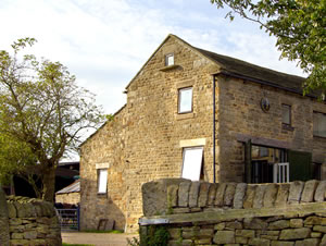 Self catering breaks at Peak View in Hollow Meadows, Derbyshire