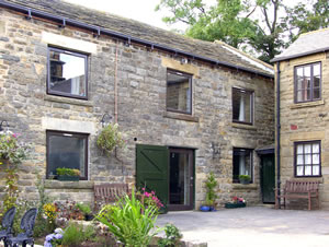 Self catering breaks at Copse View in Hollow Meadows, Derbyshire