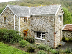 Self catering breaks at Nut Cottage in Pentewan, Cornwall