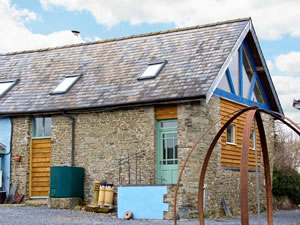 Self catering breaks at Blue Barn Cottage in Churchstoke, Powys