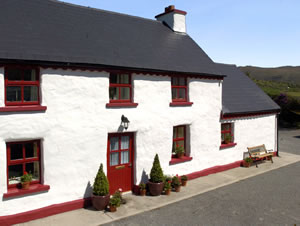 Self catering breaks at Fehanaugh Cottage in Lauragh, County Kerry