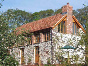 Self catering breaks at Primrose Cottage in Kings Nympton, Devon