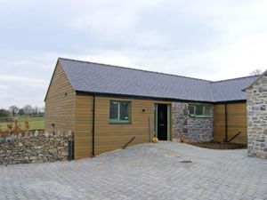 Self catering breaks at Mynydd Parys in Newborough, Isle of Anglesey