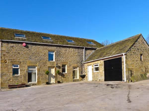 Self catering breaks at Bullace Barn in Millhouse Green, South Yorkshire