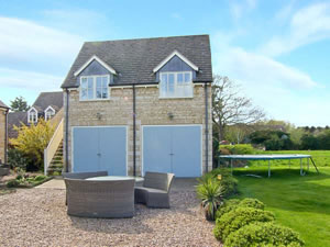 Self catering breaks at Acorns in Maxey, Cambridgeshire