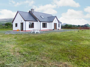 Self catering breaks at The Cherry Tree Cottage in Adrigole, County Cork