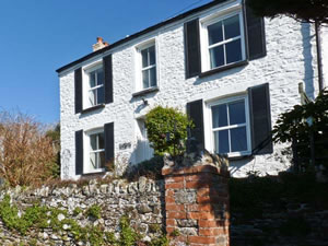 Self catering breaks at Gorwell House in Combe Martin, Devon