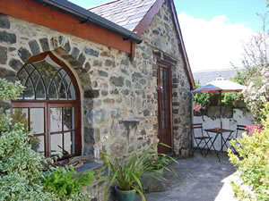 Self catering breaks at Bwthyn Gwaelod in Barmouth, Gwynedd