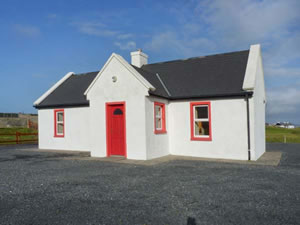 Self catering breaks at Lakeside Cottage 2 in Achill Island, County Mayo