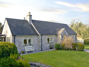 Self catering breaks at The Rest in Thorpe, Derbyshire
