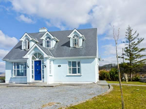 Self catering breaks at Cloonadoon Lodge in Carraroe, County Galway