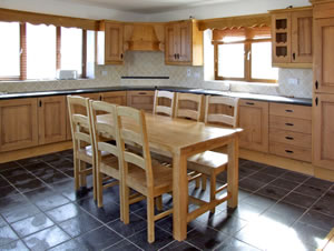 Self catering breaks at Laurel Cottage in Goleen, County Cork