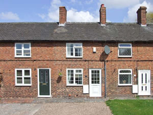 Self catering breaks at Mill Wheel Cottage in Hartshorne, Derbyshire