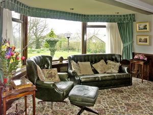 Self catering breaks at West Wing in Aislaby, North Yorkshire