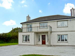 Self catering breaks at Seascape House in Ardmore, County Waterford