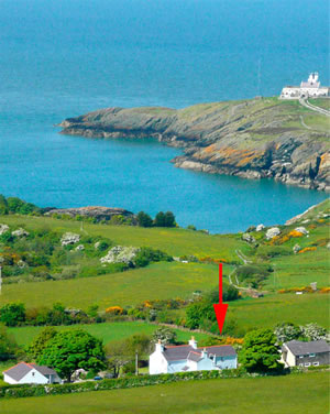Self catering breaks at The Cottage in Llaneilian, Isle of Anglesey