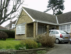 Self catering breaks at Cherry Tree Cottage in Sheriff Hutton, North Yorkshire