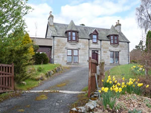 Self catering breaks at Granite Cottage in Nethy Bridge, Inverness-shire