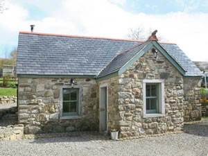 Self catering breaks at Kylebeg Cottage in Lackan, County Wicklow