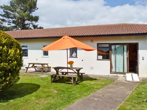 Self catering breaks at Bray Cottage in Sidmouth, Devon