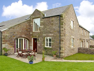 Self catering breaks at No 4 Murton White House in Berwick-Upon-Tweed, Northumberland